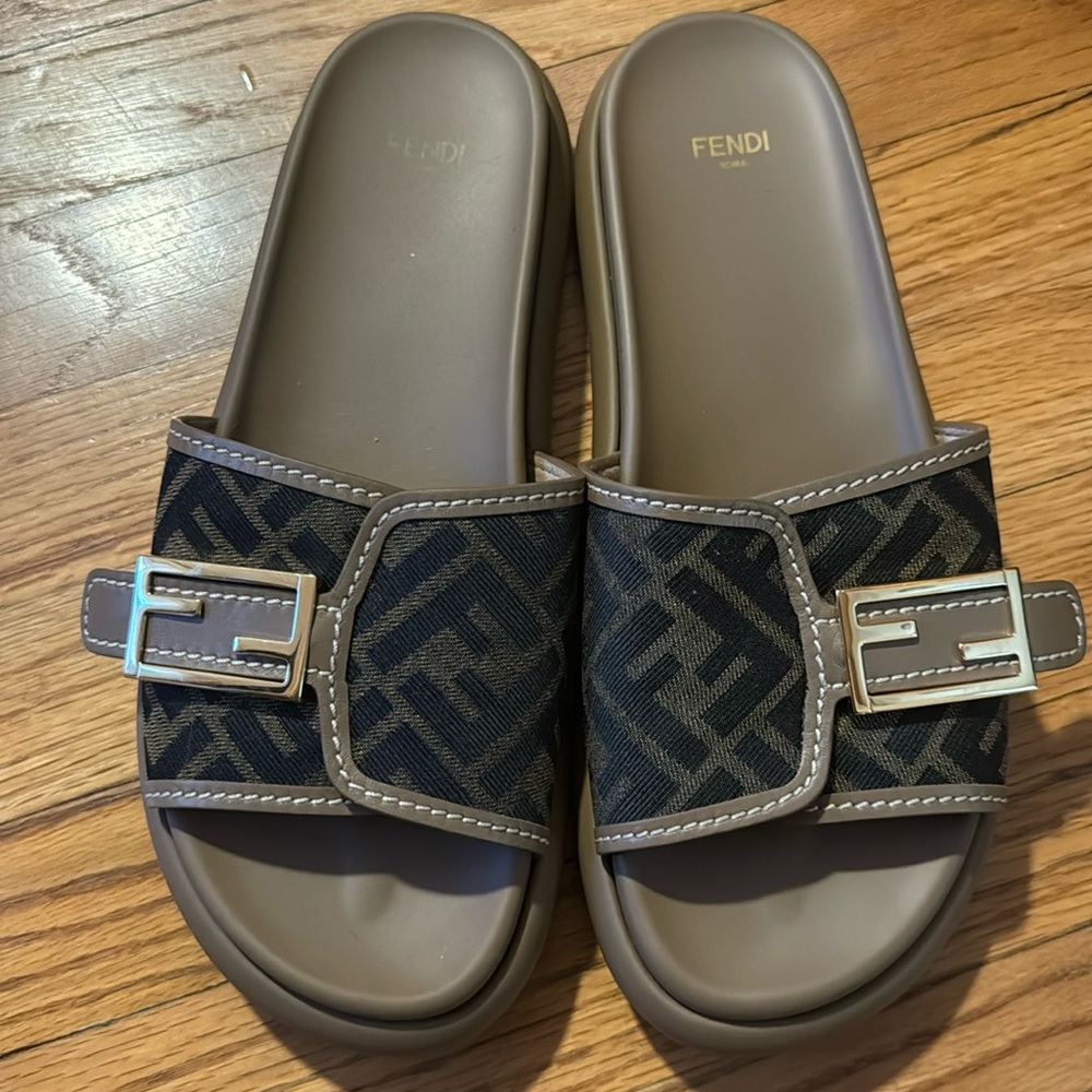 Fendi tessuto FF sandal